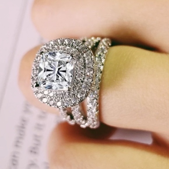 NEW 925 STERLING SILVER DIAMOND HALO RING - Picture 2 of 6